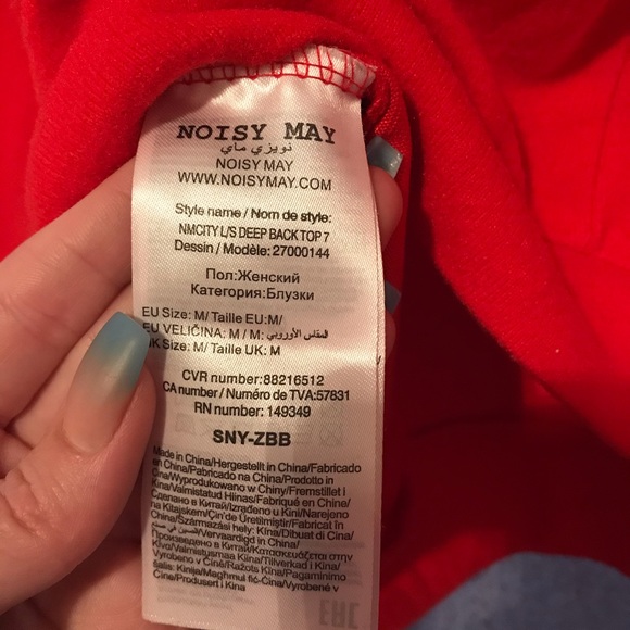 Cute Sweater 🥰 - Picture 3 of 4